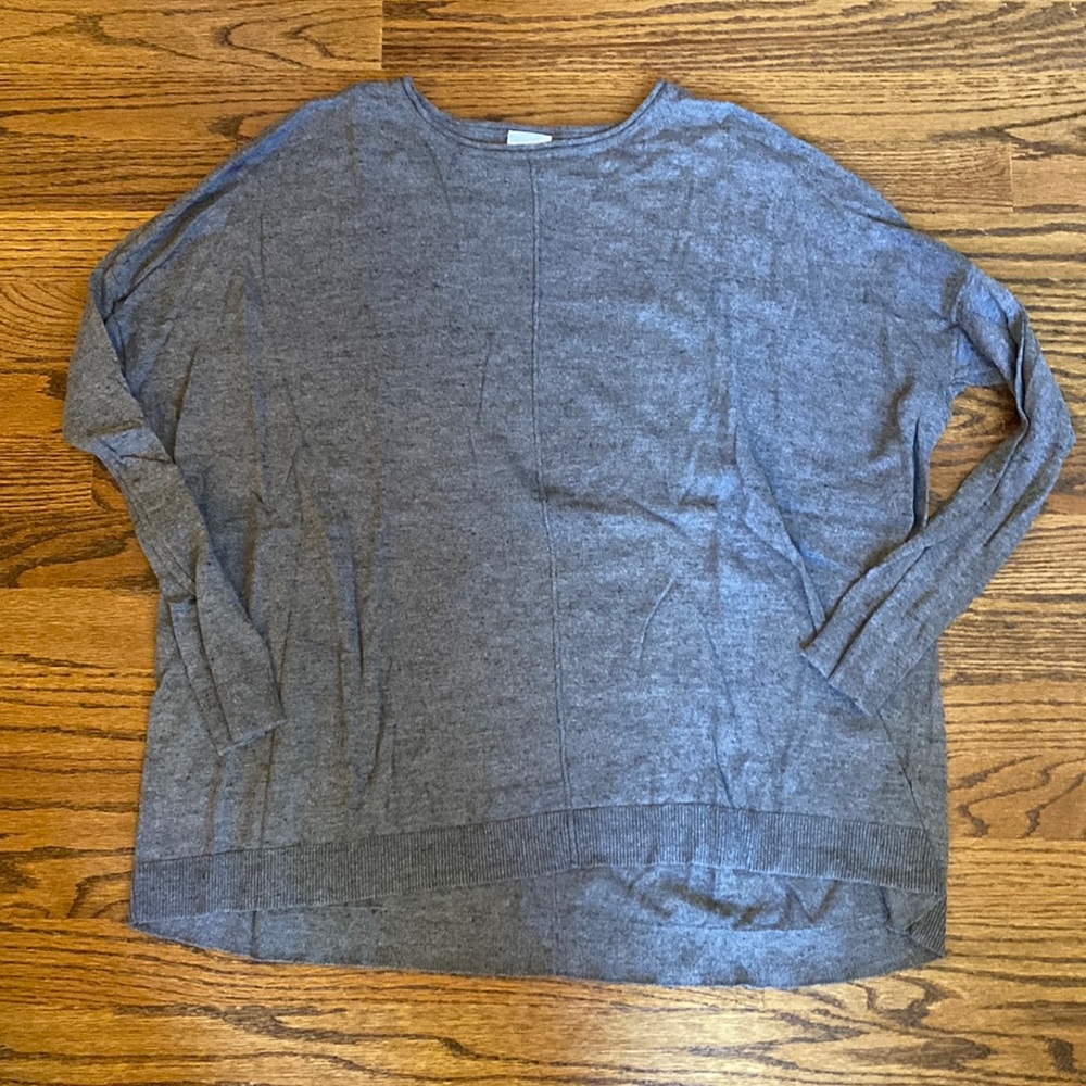 Cabi grey lightweight sweater